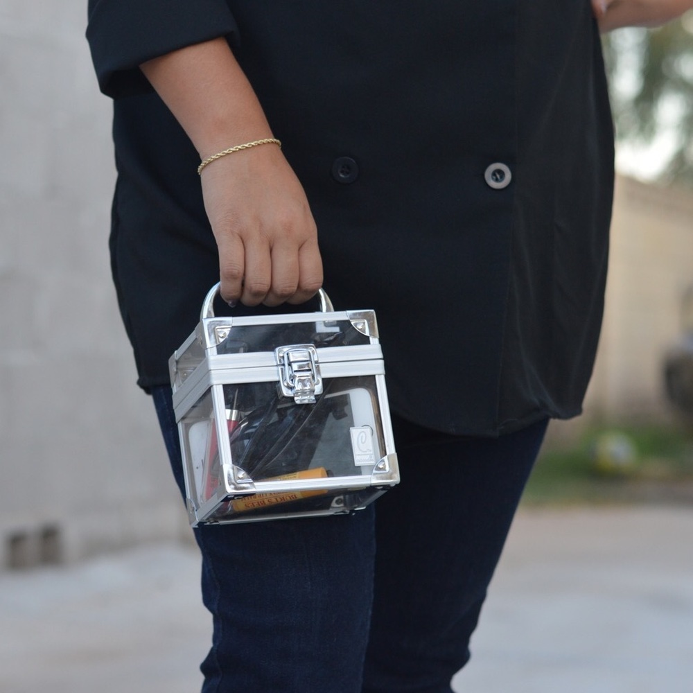 90s Clear box hand purse